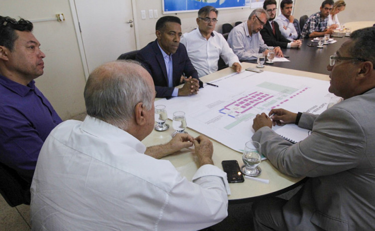 Yane Ulisses/Acipa - Secretário da Indústria e Comércio comanda reunião que detalha participação dos órgãos estaduais na  Acipa'