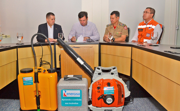 Diretor-presidente da Energisa entrega equipamentos: “é um ganha-ganha”