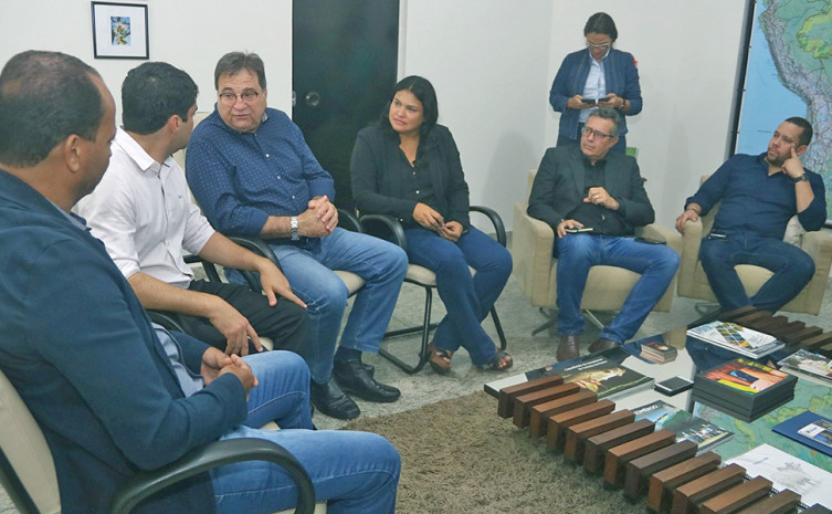 Secretário Cesar Halum reunido com Secretários do Matopiba
