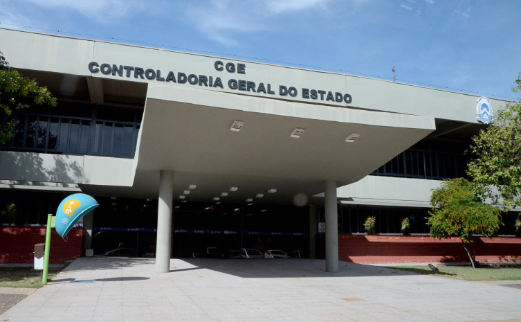 Saída será em frente à sede da CGE, no lado leste da Praça dos Girassóis, às 17 horas