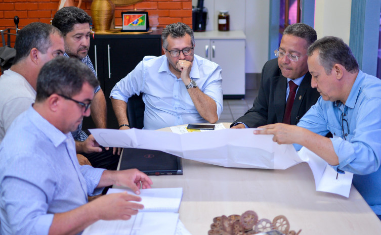 Na reunião, os gestores discutiram sobre a infraestrutura para exploração do turismo de aventura na serra do Estrondo