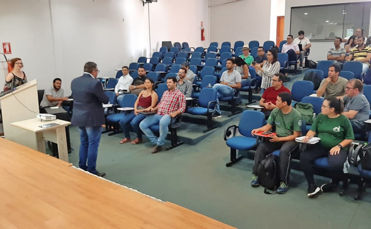 Abertura do Curso de Formação de Multiplicadores para o Desenvolvimento do Programa de Incentivos da Cadeia Produtiva da Restauração de Vegetação Nativa