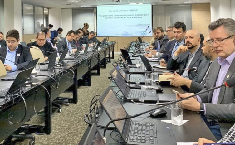 Representantes das Faps/ Confap e Capes se reúnem para beneficiar pesquisadores com bolsas
