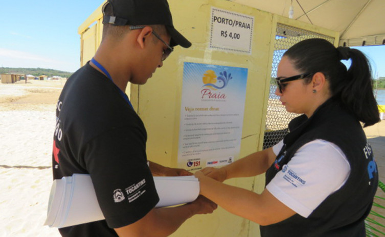 No período de férias o Procon Tocantins intensificou as ações nas praias