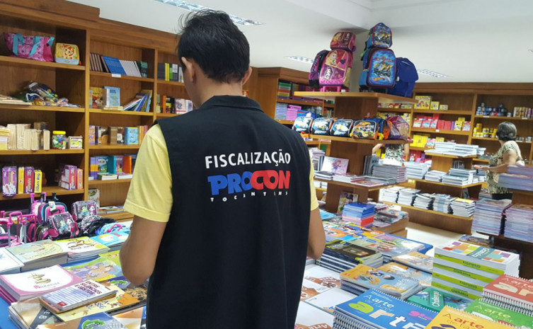 Materiais de uso coletivo não devem ser exigidos na lista
