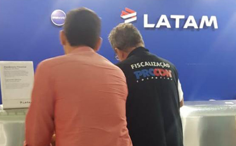 A autuação ocorreu após denúncia de consumidores ao Procon