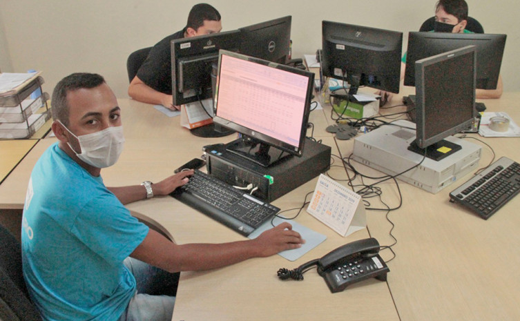 O Programa Oportunidade jovem já empregou mais d 400 estudantes em diversos órgãos do governo