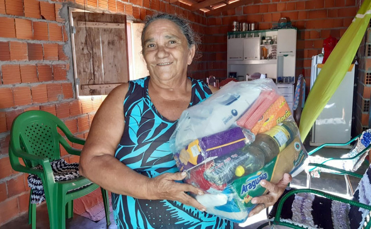 Governo beneficia mais de 3,5 mil famílias com 70 toneladas de alimentos