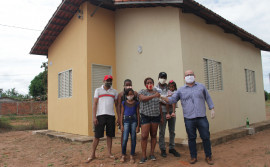 Famílias contempladas por programa habitacional do Governo do Tocantins recebem moradias em Palmas