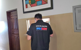 Escola é notificada após denúncias que estaria recusando entregar documentos de alunos