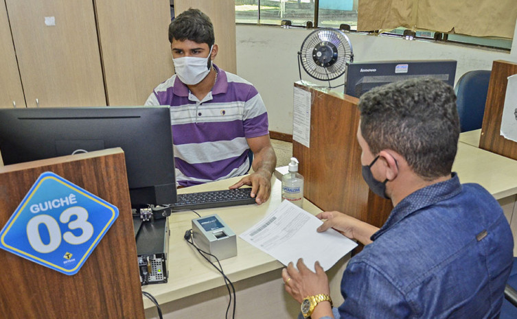 Atendimento no Call Center do Detran-TO