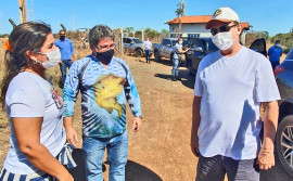 Governador Mauro Carlesse visita projeto de manejo sustentável do Rio Caiapó às vésperas do Dia do Pescador
