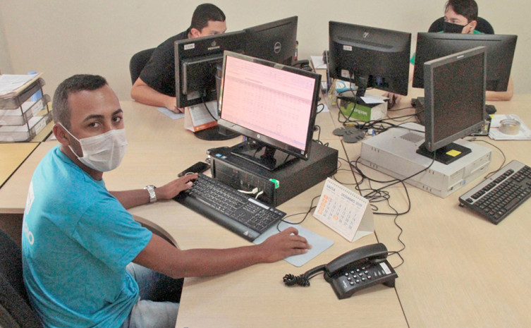 São ofertadas 107 vagas para estudantes de nível superior e técnico