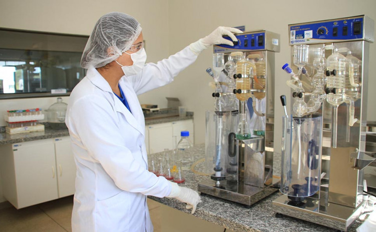 Um grupo de vários pesquisadores estão envolvidos em projetos de pesquisa desenvolvidos na Unitins através do apoio financeiro dos Governos por meio da FAPT