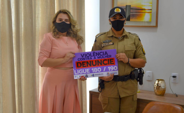 Polícia Militar encerra campanha conscientizando as mulheres sobre a importância de denunciar atos de violência doméstica