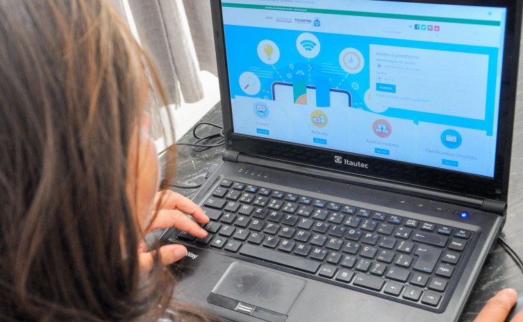 Cursos iniciam nesta quinta-feira, 1° de outubro, na Plataforma EAD da Unicet