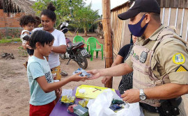 Polícia Militar entrega centenas de brinquedos para crianças em situação de vulnerabilidade social do Tocantins