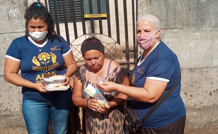 Nesta primeira etapa 20 produtores estão sendo beneficiados, e os alimentos adquiridos doados a nove entidades socioassistenciais cadastradas