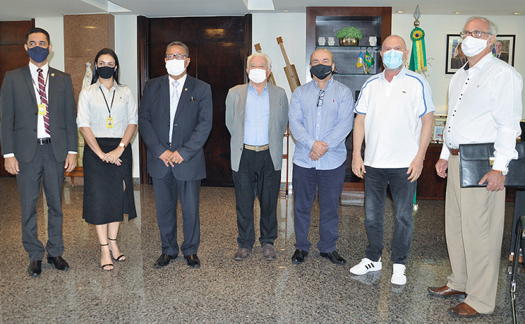 Governador Mauro Carlesse recebeu os empresários e falou sobre os investimentos realizados pela gestão para atrair novos investidores