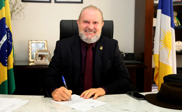 O governador Carlesse autorizou o início dos trabalhos para realização do concurso público para o provimento de 30 vagas para o Curso de Formação de Oficiais (CFO) da Polícia Militar 