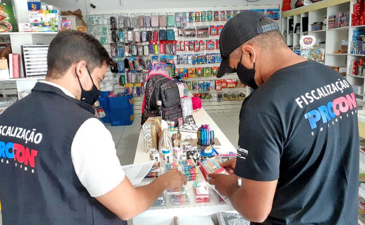 Pesquisa considerou 87 itens escolares em Araguaína e 79 itens escolares em Gurupi