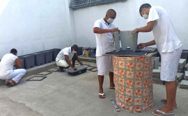 Custodiados da Unidade Penal de Arraias fabricam vasos de concreto para comercialização no Instagram