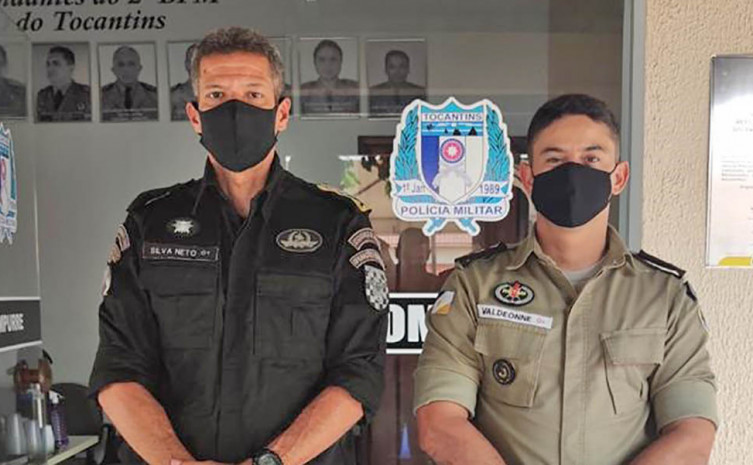 Coronel Silva Neto é recebido pelo comandante do 2º BPM, tenente-coronel Valdeonne