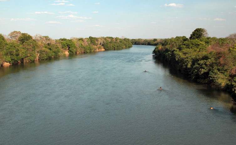 A revitalização de bacias hidrográficas consiste na recuperação, conservação e preservação ambiental por meio de ações integradas que promovam o uso sustentável dos recursos naturais