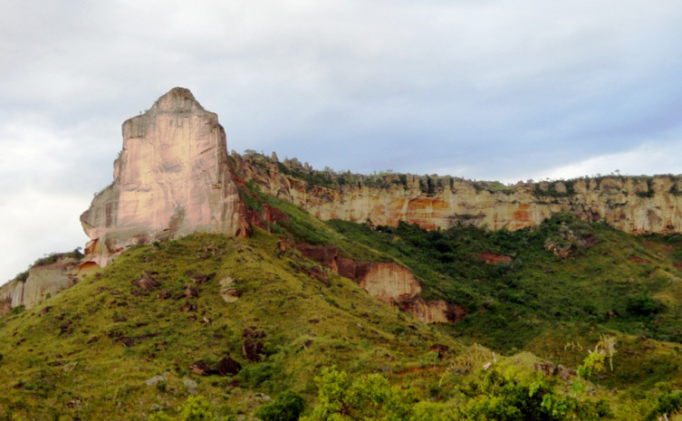 Serra da Catedral está localizada entre as cidades de São Félix e Novo Acordo 