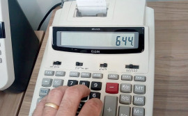 Procon Tocantins promove palestra sobre educação financeira e consumo consciente para alunos da EJA de Palmas e Gurupi