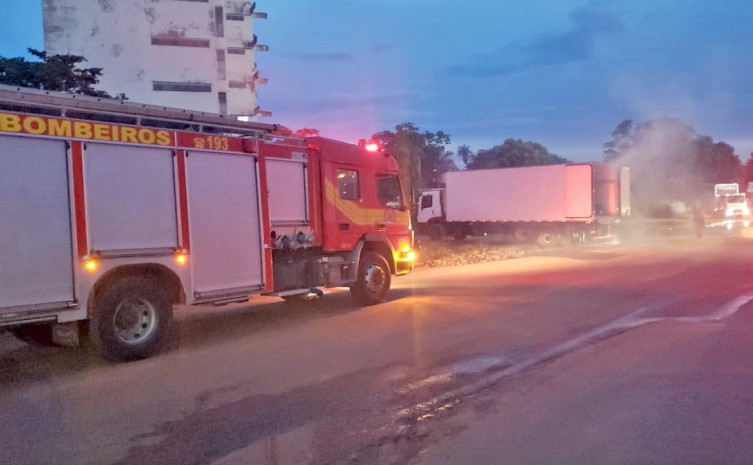 Produto estava em caminhão sem as devidas identificações e com motorista sem ficha de emergência