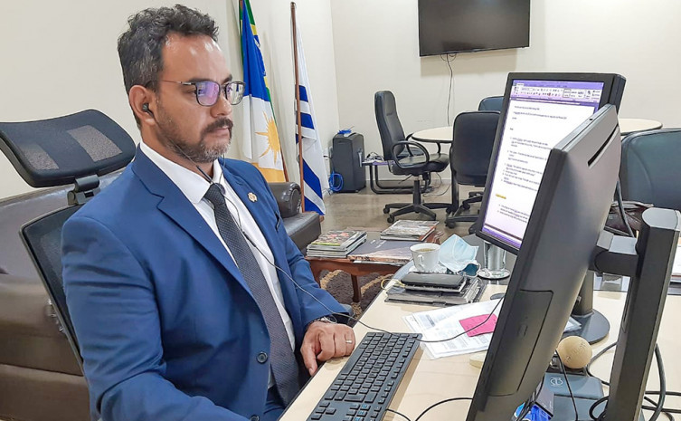 O encontro visa debater a revisão dos PCCR dos servidores da Educação