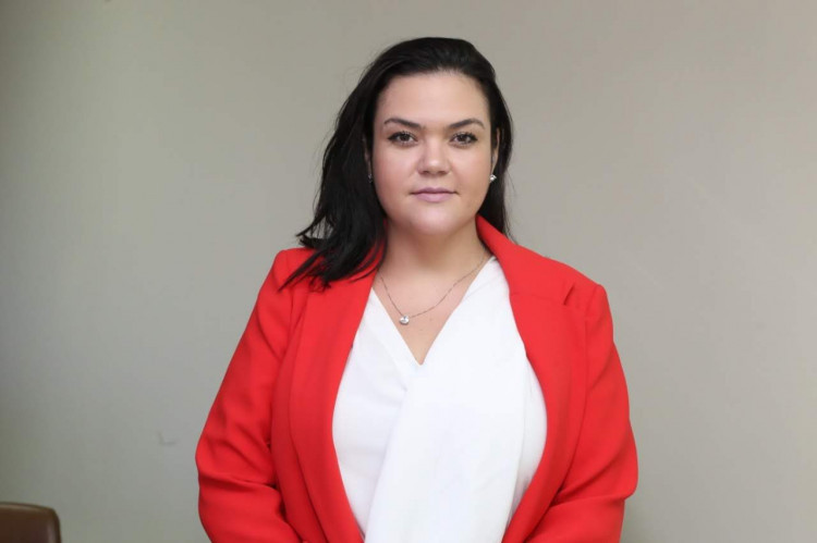 Larissa Ribeiro de Santana - Representante da Secretaria de Estado da Educação