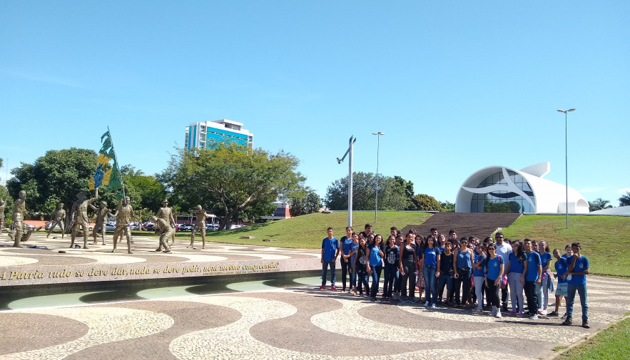 Motoca na praça”: diversas formas de aprender com o território