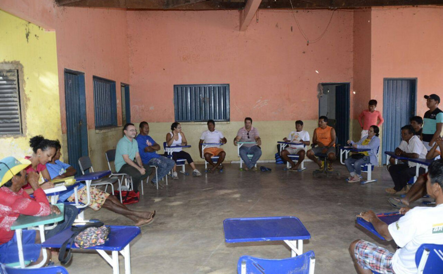 Foto Luzinete Martins. Núcleo Seplan Reunião de mobilização aldeia Macaúba.jpg