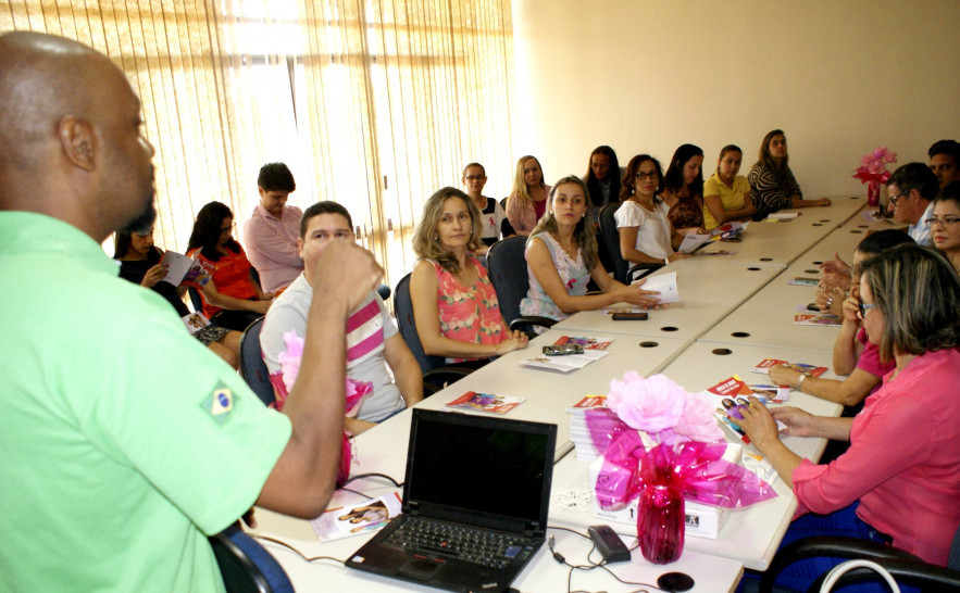 Foto Elcio Dias. Palestra Outubro Rosa na Seplan.JPG