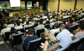 Centenas de pessoas participam do evento sobre visão estratégica do agronegócio tocantinense