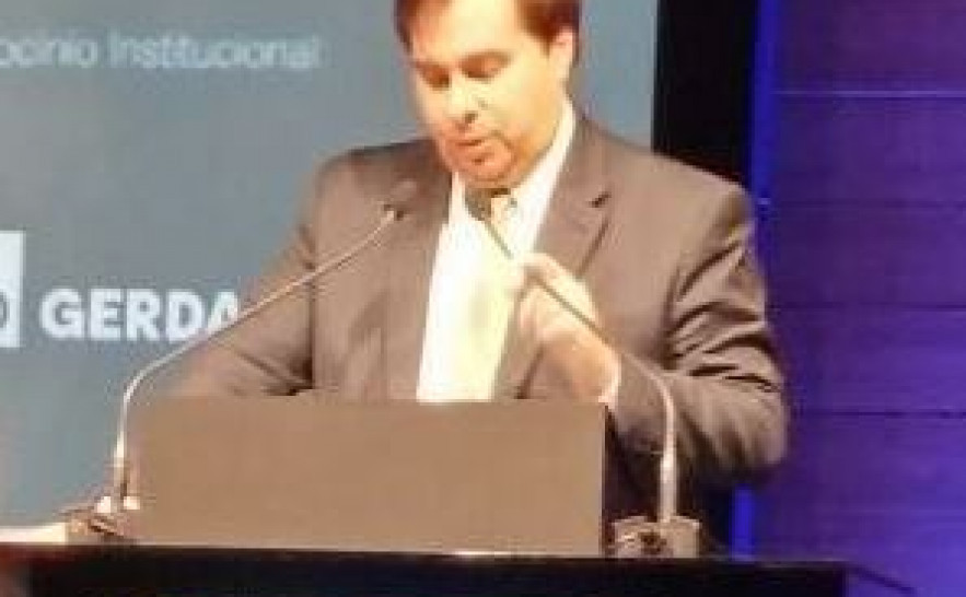 Nova foto presidente da República em exercício Rodrigo Maia ministra palestra no Congresso Brasil Competitivo 21.09.16.jpg