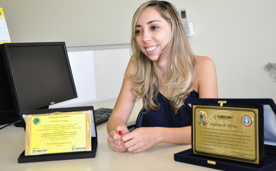 Monografia de servidora da Sefaz é premiada em São Paulo