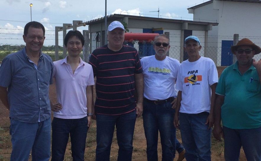 Secretário David Torres e gerente do Banco Mundial visitam Projeto de Irrigação São João 04.12.16.jpg