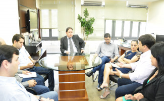 Secretário da Fazenda recebe empresários  com pedidos sobre Refis