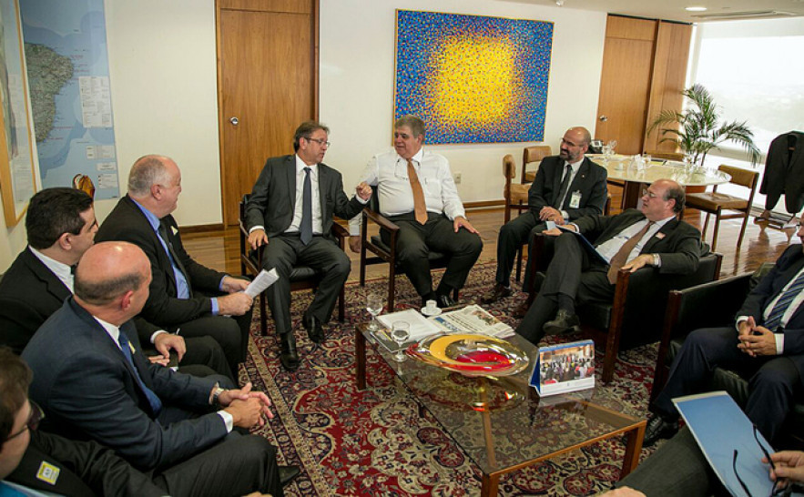 O presidente do Banco Central, Ilan Goldfajn, assegurou ao governador Marcelo Miranda que, em uma semana, a instituição irá analisar o pedido de empréstimo do Tocantins à Caixa, no valor total de R$ 583 milhões 