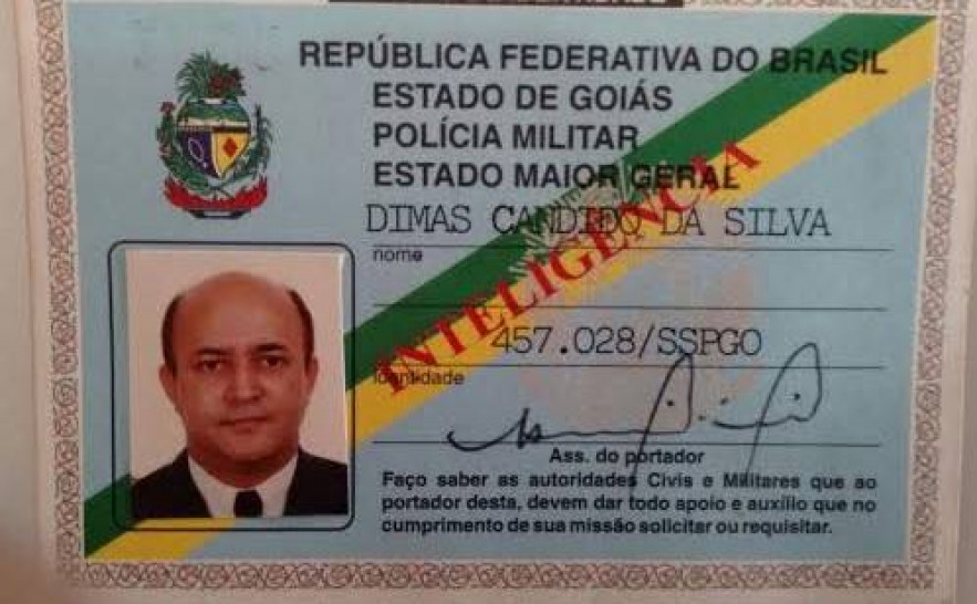 Carteira funcional apreendida com o falso juiz