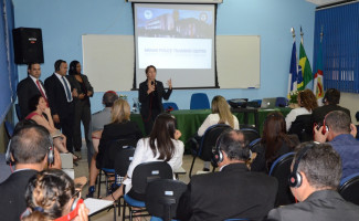 Profissionais da segurança pública fazem curso sobre corregedoria com instrutores americanos