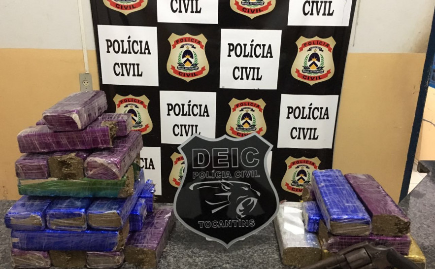 Posteriomente, a polícia civil apreendeu mais 15 quilos de maconha.jpg