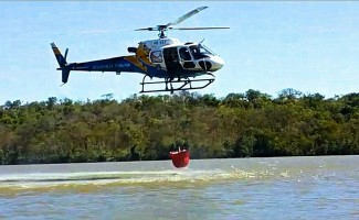 Aeronave da SSP reforça o combate aos focos de incêndios no Estado