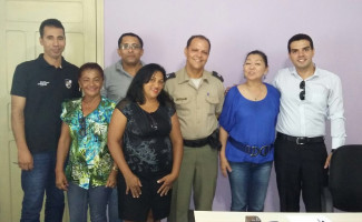 Assessoria da Polícia Comunitária participa de reunião com prefeita de Brejinho de Nazaré 