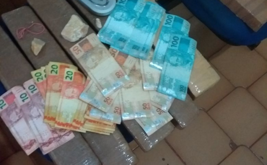 Polícia Civil apreende 15 kg de drogas em Divinópolis 