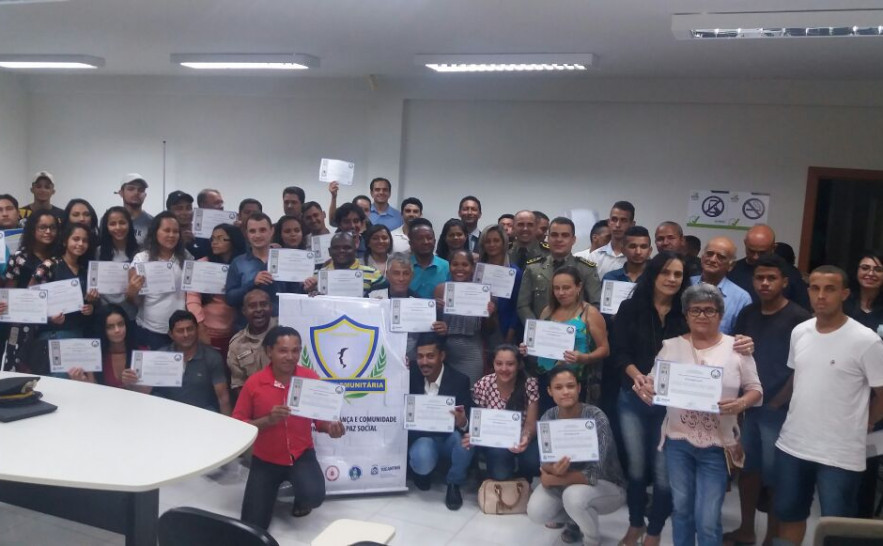 Participantes do curso de assessor da Polícia Comunitária recebem certificado 
