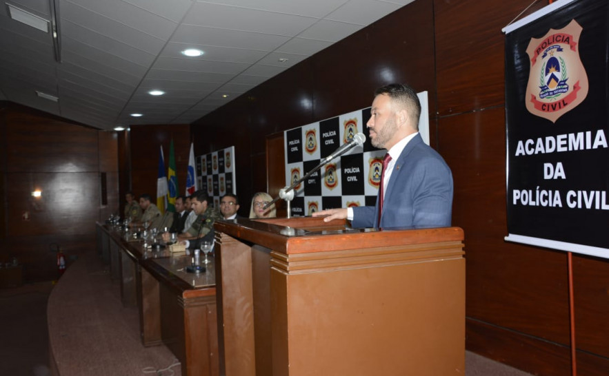 Diretor da Acadepol faz pronunciamento durante encerramento da Academia itinerante da Polícia Civil em Palmas